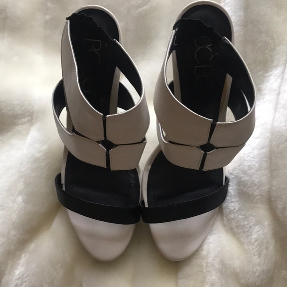 BCBG Sandal Heels - Picture 4 of 7